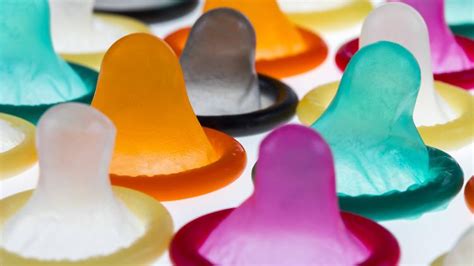 Blowjob ohne Kondom gegen Aufpreis Bordell Kerns